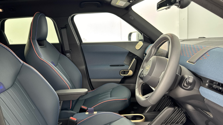 MINI Aceman 135kW E Exclusive 43kWh 5dr Auto Electric Hatchback